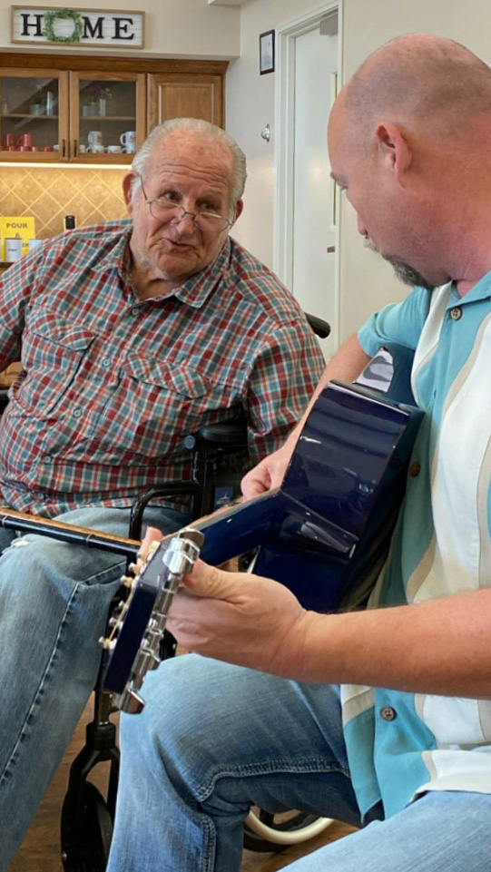 Proveer Senior Living | Matt singing with resident